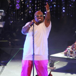 Cee-Lo in Escape to Total Rewards Los Angeles - Performances