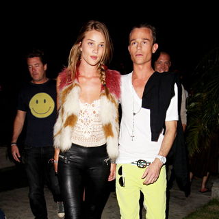 Isabel Lucas in The 2010 Coachella Valley Music and Arts Festival - Day 1