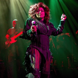 Chaka Khan Performing - chaka-khan-performing-15