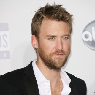 Lady Antebellum in 2011 American Music Awards - Arrivals - charles-kelley-2011-american-music-awards-01