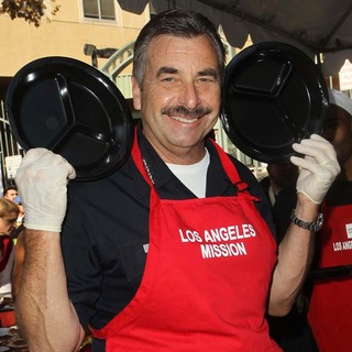 Charlie Beck in The Los Angeles Mission's Thanksgiving for Skid Row Homeless