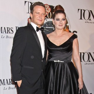 Debra Messing in The 67th Annual Tony Awards - Arrivals - chase-messing-67th-annual-tony-awards-02