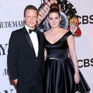 Debra Messing in The 67th Annual Tony Awards - Arrivals - chase-messing-67th-annual-tony-awards-04