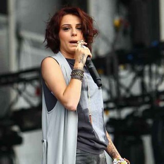 Cher Lloyd in Barclaycard Wireless Festival 2012 - Day 3 - cher-lloyd-barclaycard-wireless-festival-2012-day-3-25