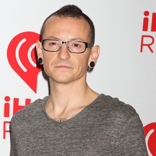 Chester Bennington, Linkin Park in 2012 iHeartRadio Music Festival - Day 2 - Arrivals