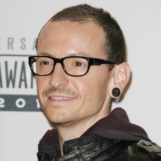 Chester Bennington, Linkin Park in The 40th Anniversary American Music Awards - Press Room