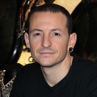 Chester Bennington, Linkin Park in Club Tattoo Inside Miracle Mile Shops Hosts An Autograph Signing with Linkin Park