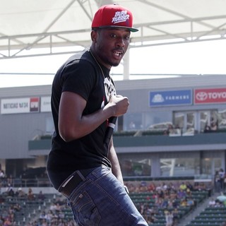 Chiddy Bang in 102.7 KIIS FM's Wango Tango 2012 - Show - chiddy-bang-wango-tango-2012-show-04