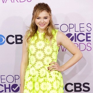 Chloe Moretz in People's Choice Awards 2013 - Red Carpet Arrivals