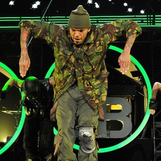 Chris Brown in Chris Brown Performing Live During His F.A.M.E. Tour