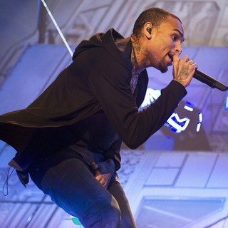 Chris Brown in Chris Brown Performs During His Sold Out Carpe Diem Tour