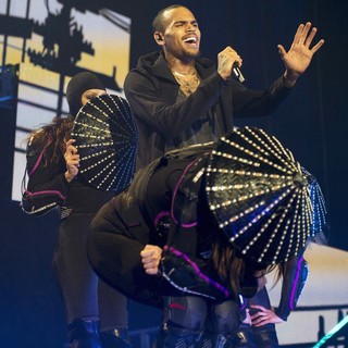 Chris Brown in Chris Brown Performs During His Sold Out Carpe Diem Tour