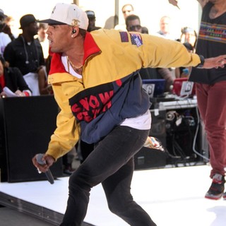 Chris Brown in Chris Brown Performs Live as Part of The Today Show's Concert Series
