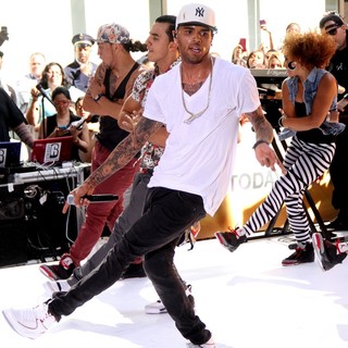 Chris Brown in Chris Brown Performs Live as Part of The Today Show's Concert Series