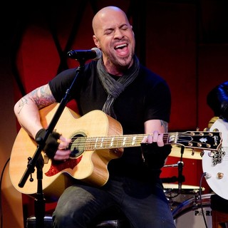 Chris Daughtry, DAUGHTRY in The Live Facebook Concert to Celebrate The Launch of Duracell Holiday Insurance Program - Inside