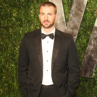 Chris Evans in 2012 Vanity Fair Oscar Party - Arrivals