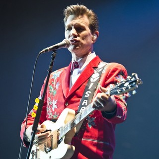 Chris Isaak in Chris Isaak Performing Live