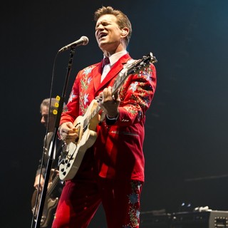 Chris Isaak in Chris Isaak Performing Live