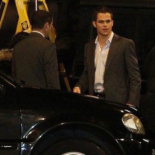 Chris Pine in Shoot Scenes for Jack Ryan Movie on Location