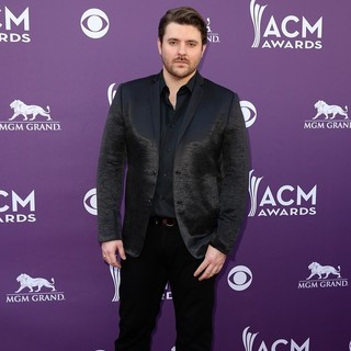 Chris Young in 48th Annual ACM Awards - Arrivals - chris-young-48th-annual-acm-awards-04