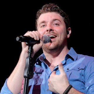 Chris Young Performs Live During His My Kind of Party Tour