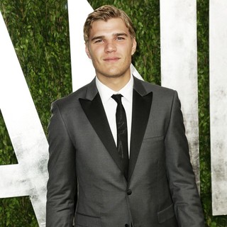 Chris Zylka in 2013 Vanity Fair Oscar Party - Arrivals