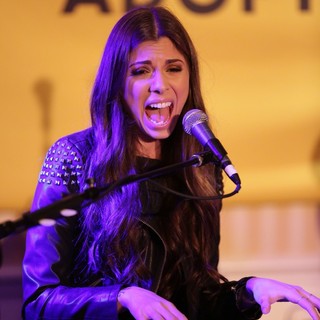 Christina Perri in Adopt The Arts Fundraiser for LAUSD Elementary Schools