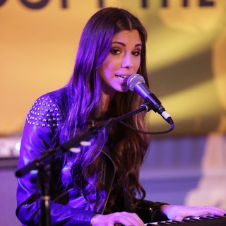 Christina Perri in Adopt The Arts Fundraiser for LAUSD Elementary Schools