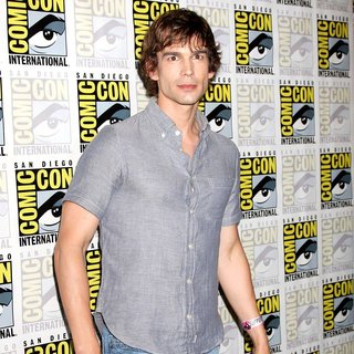Christopher Gorham in 2011 Comic Con Convention - Day 1 - Arrivals