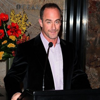 Christopher Meloni in Christopher Meloni Lights Up The Empire State Building in Honour of Only Make Believe Organization