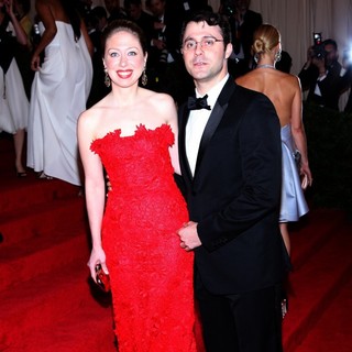 Chelsea Clinton, Marc Mezvinsky in Schiaparelli and Prada Impossible Conversations Costume Institute Gala