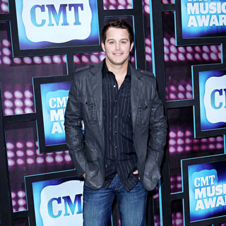 Easton Corbin in 2010 CMT Music Awards Blue Carpet Arrivals