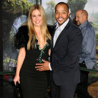 CaCee Cobb, Donald Faison in Oz: The Great and Powerful - Los Angeles Premiere - Arrivals