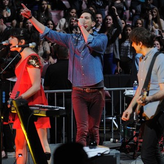 Cobra Starship in The Y100 Jingle Ball 2011