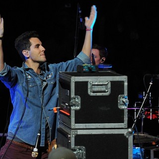 Cobra Starship in The Y100 Jingle Ball 2011