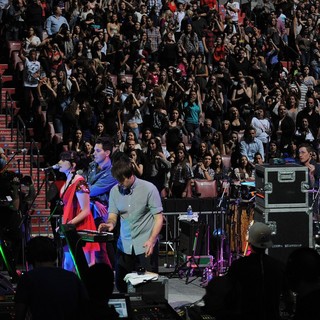 Cobra Starship in The Y100 Jingle Ball 2011