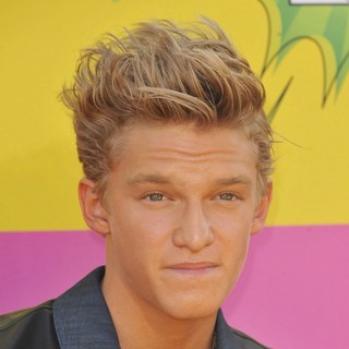 Cody Simpson in Nickelodeon's 26th Annual Kids' Choice Awards - Arrivals - cody-simpson-26th-annual-kids-choice-awards-06