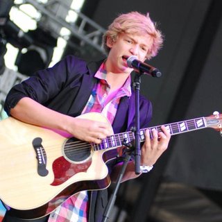 Cody Simpson in B96 Pepsi SummerBash 2011