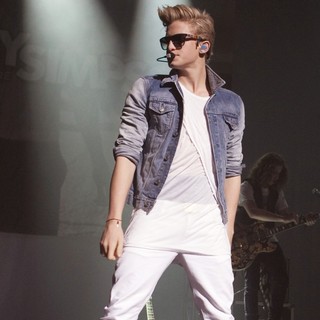 Cody Simpson in Cody Simpson Performing on The First Day of His Paradise Tour
