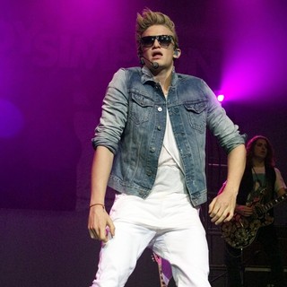 Cody Simpson in Cody Simpson Performing on The First Day of His Paradise Tour