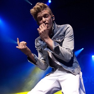 Cody Simpson in Cody Simpson Performing on The First Day of His Paradise Tour