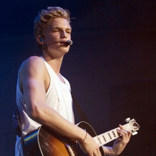 Cody Simpson in Cody Simpson Performing on The First Day of His Paradise Tour