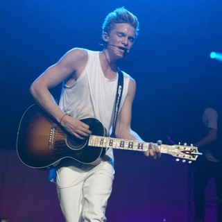 Cody Simpson in Cody Simpson Performing on The First Day of His Paradise Tour