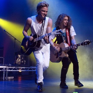 Cody Simpson in Cody Simpson Performing on The First Day of His Paradise Tour