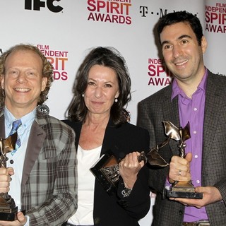 Bruce Cohen, Donna Gigliotti, Jonathan Gordon in 2013 Film Independent Spirit Awards - Press Room