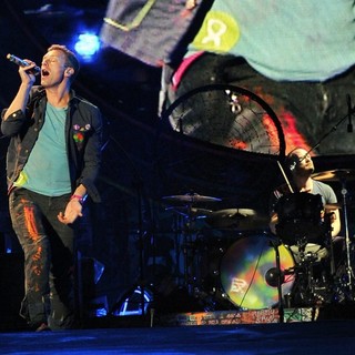 Chris Martin, Will Champion, Coldplay in Coldplay Perform Live as Part of Their Mylo Xyloto Australian Tour