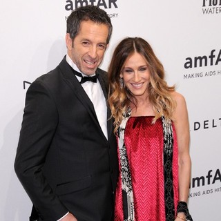 Kenneth Cole, Sarah Jessica Parker in The amfAR Gala 2013