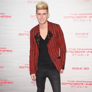 Colton Dixon in Los Angeles Premiere of The Amazing Spider-Man - Arrivals