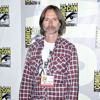 Robert Carlyle in Comic Con 2010 - Day 2 - 'Stargate: Universe' Photocall