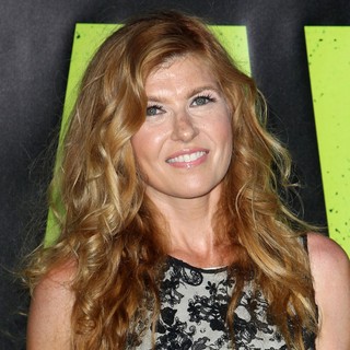 The Premiere of Savages - connie-britton-premiere-savages-01